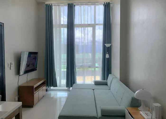 8newtown Boulevard *