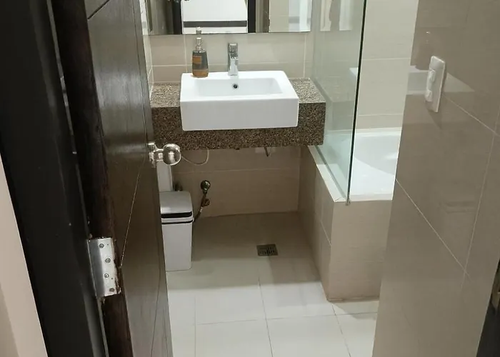 Aparthotel 8newtown Boulevard *